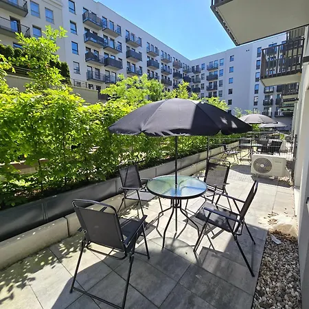 Nova Oasis Garden דירה